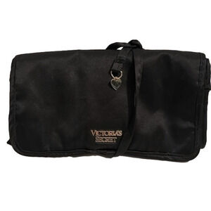 Victoria’s Secret Satin Jewelery Roll / Travel Case new never used